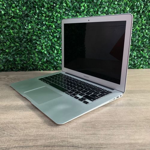 Apple MacBook Air A1466 13 Pulgadas 2015 #2, Sin Empaque, Incompleto Falta el Cargador, Rastro de Uso Ver Fotos, 99999900315923, VT